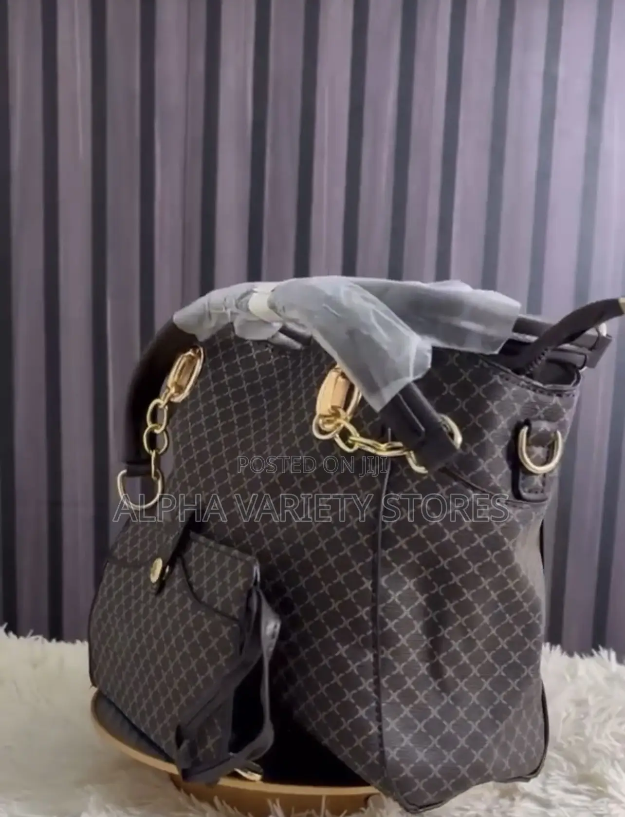 SHEIN Quality Shoulder Bags