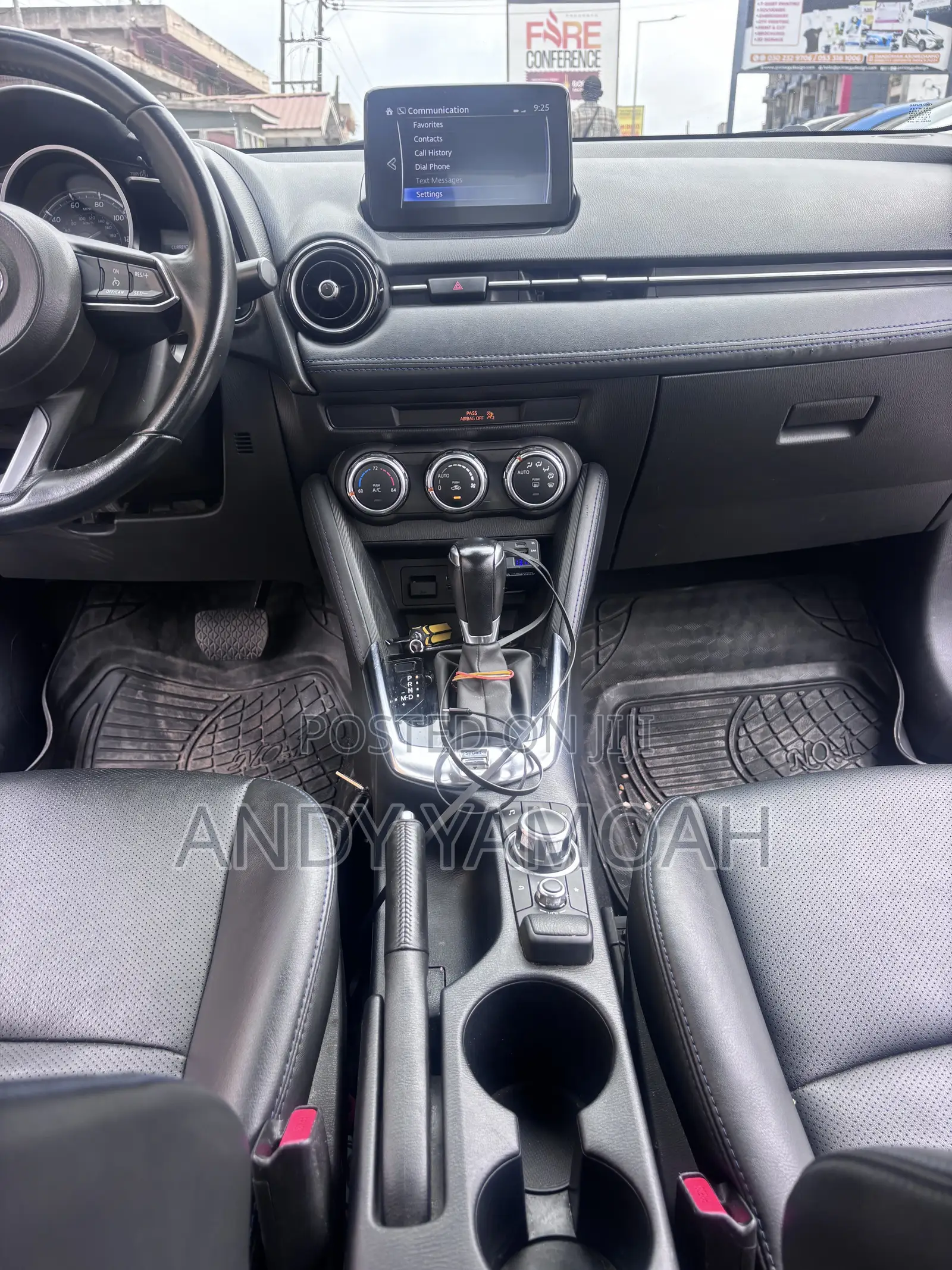 Toyota Yaris 2019 Gray