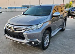Mitsubishi Montero Sport 2018 Gray