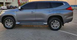 Mitsubishi Montero Sport 2018 Gray