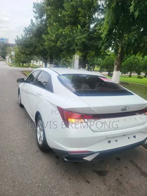 Hyundai Elantra 2021 White