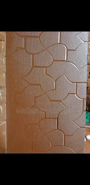 Delux Naco Louvre Frame