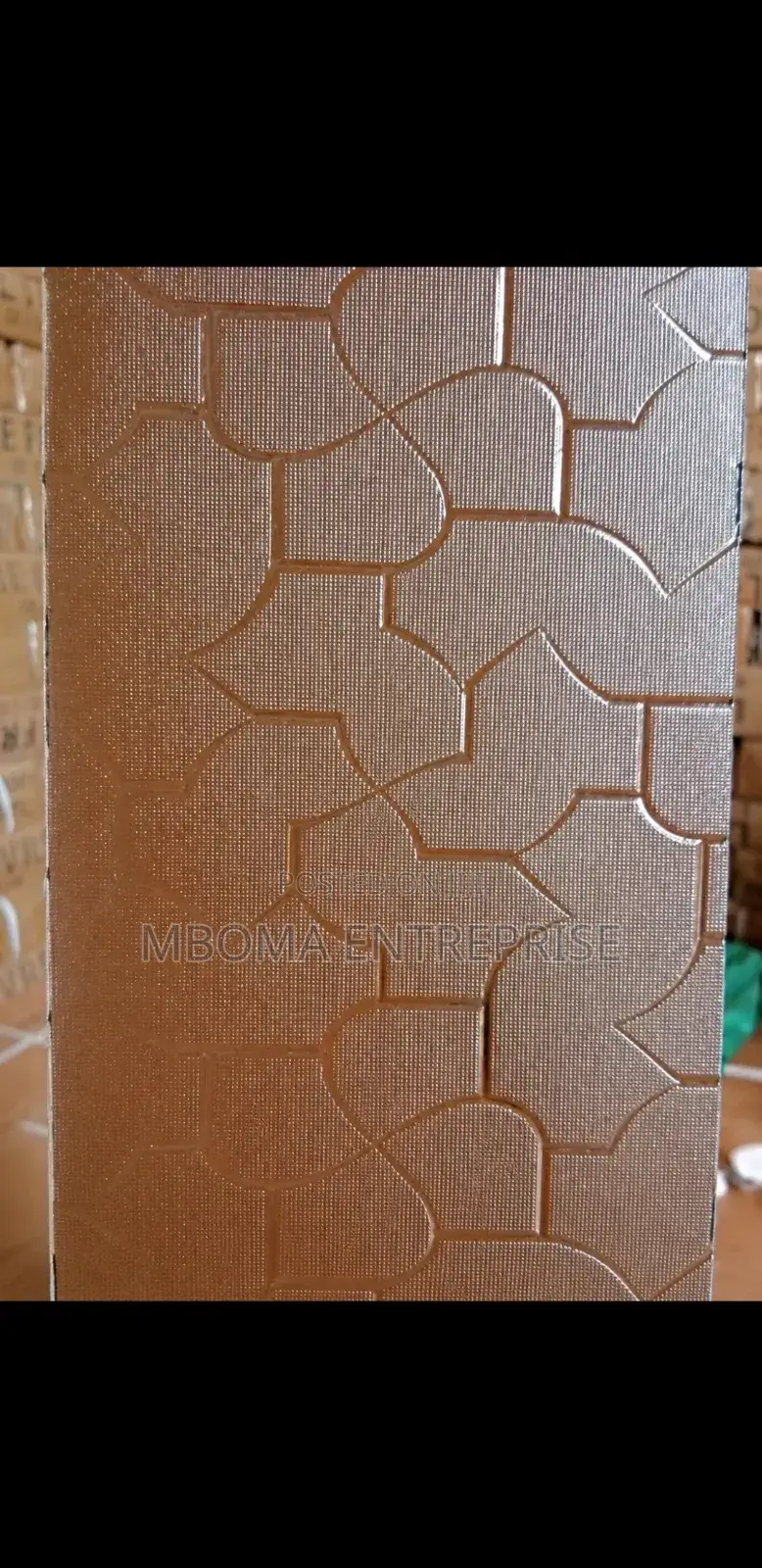 Delux Naco Louvre Frame