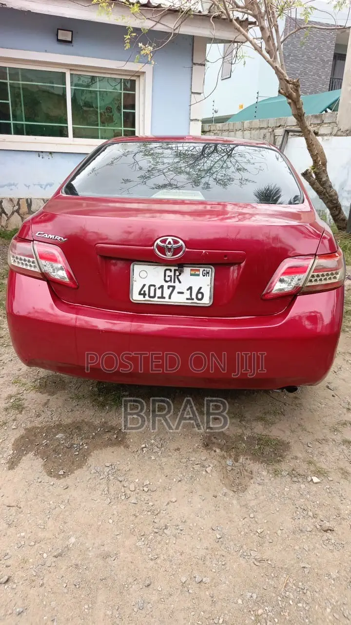 Toyota Camry 2011 Red