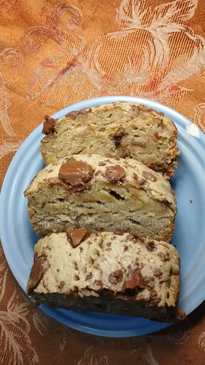 Moist Chocolate Banana Cake