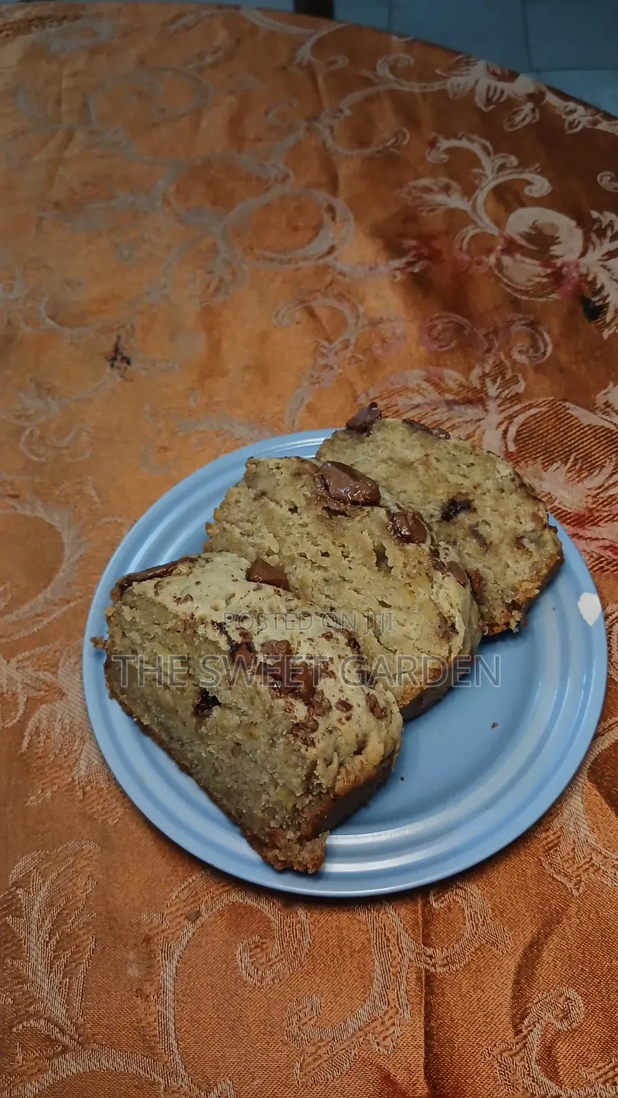 Moist Chocolate Banana Cake