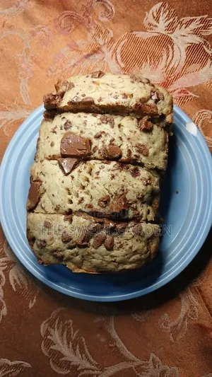 Moist Chocolate Banana Cake