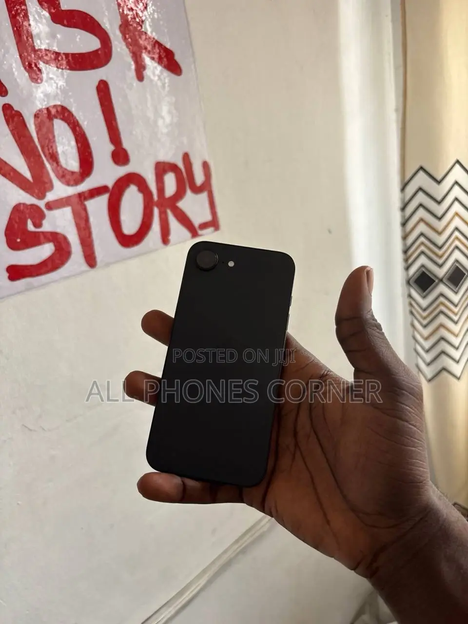 Apple iPhone 16e 128 GB Black