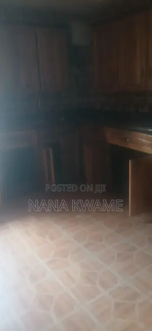Furnished 5bdrm House in Richmoni Estate, Kumasi Metropolitan for rent
