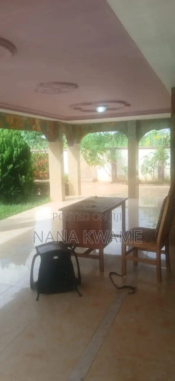 Furnished 5bdrm House in Richmoni Estate, Kumasi Metropolitan for rent