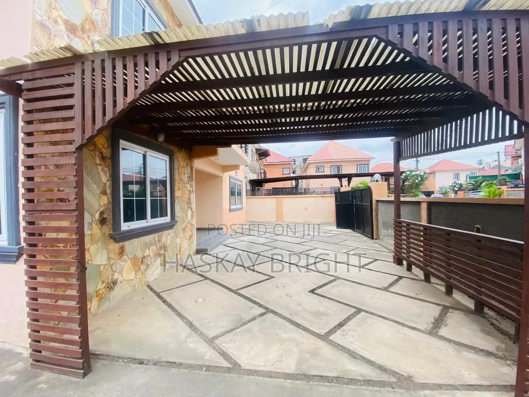 3bdrm House in Achimota for rent
