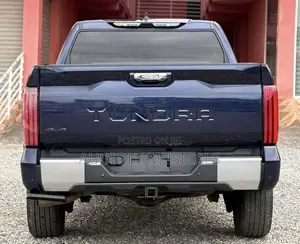 Toyota Tundra Limited 2022 Blue
