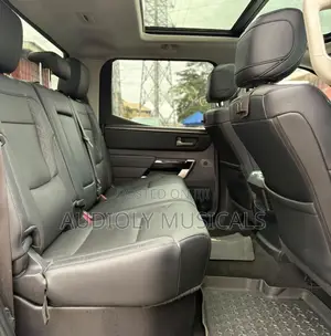 Toyota Tundra Limited 2022 Blue