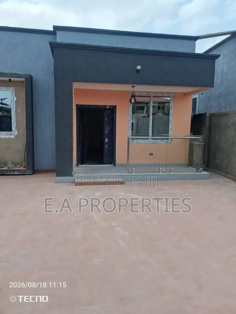 3bdrm House in E A Properties, Frafraha for sale