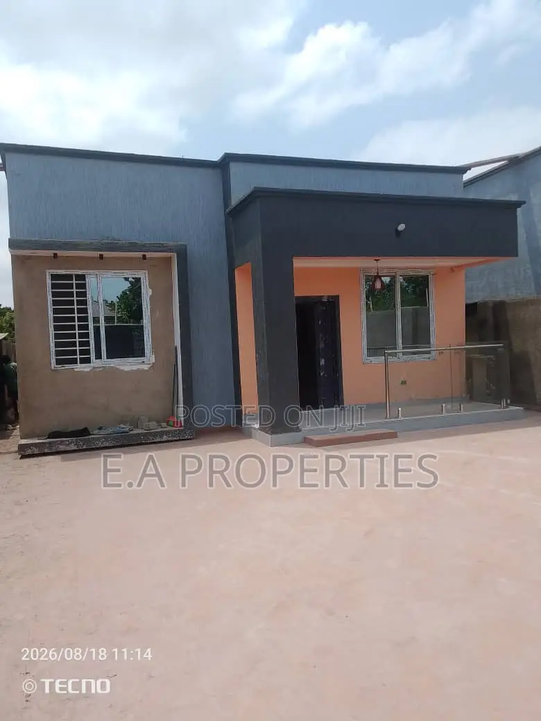 3bdrm House in E A Properties, Frafraha for sale
