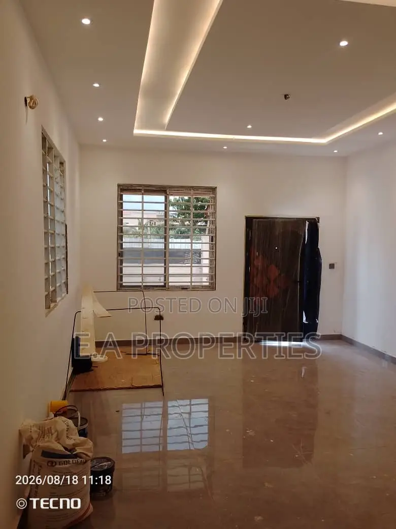 3bdrm House in E A Properties, Frafraha for sale
