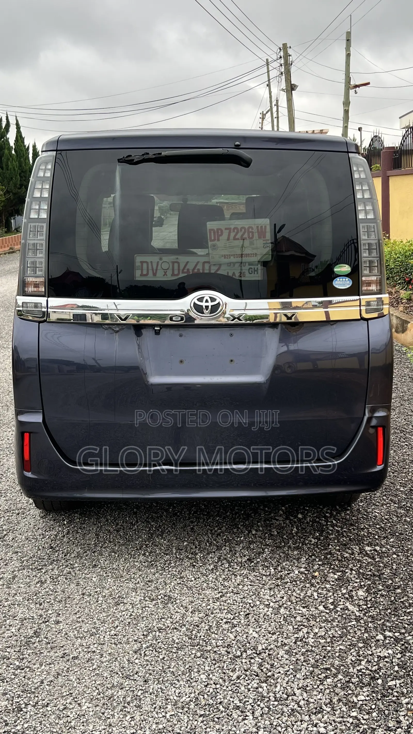 Toyota Voxy V 4WD 7-Seater 2016 Gray
