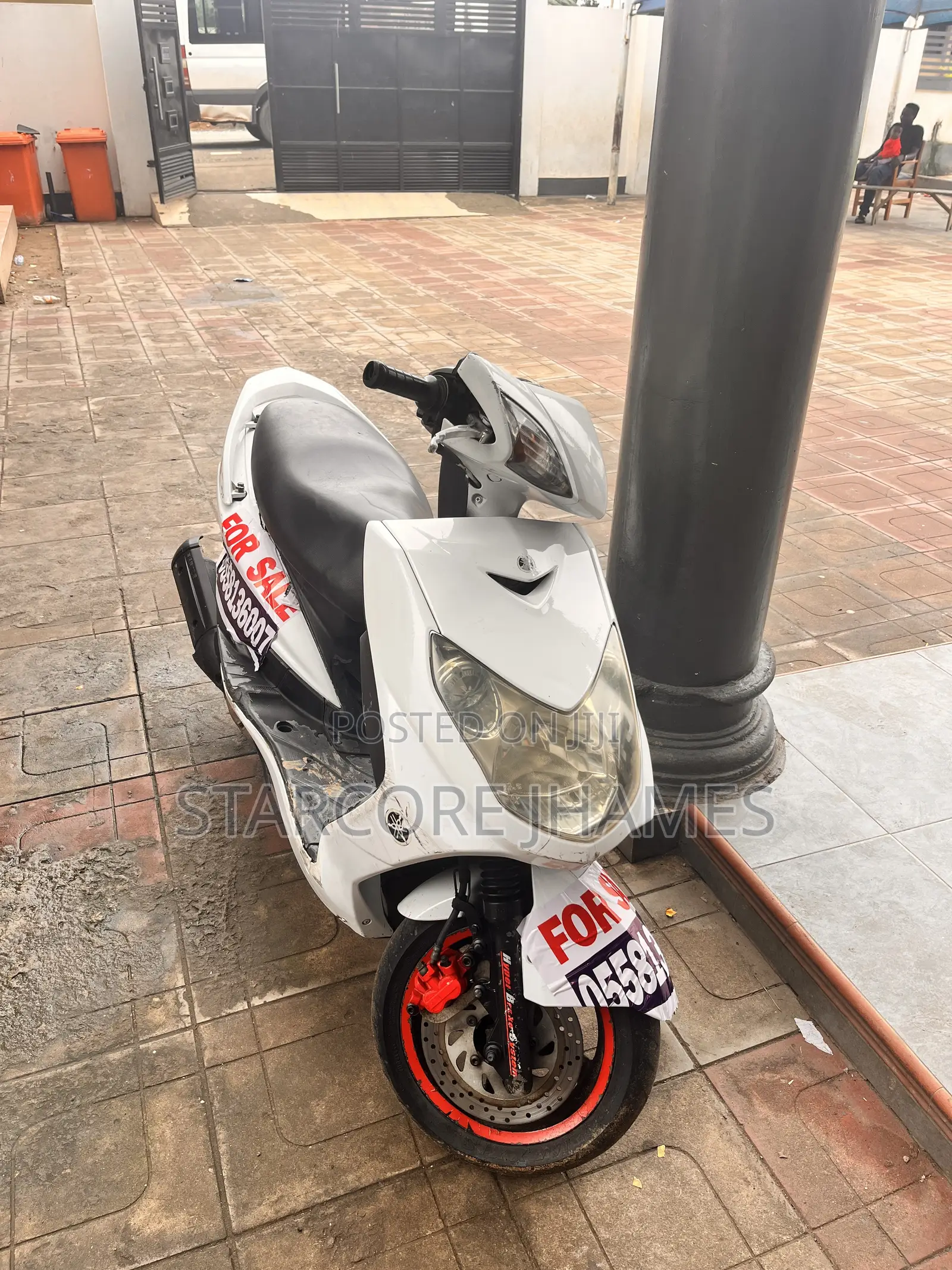Yamaha Majesty 2025 White