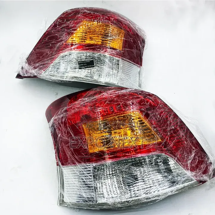 2009-2010 Yaris Hatchback Tail Light Set