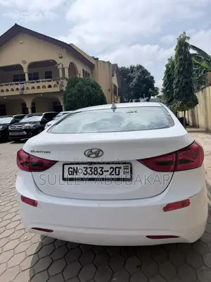 Hyundai Elantra 2013 White