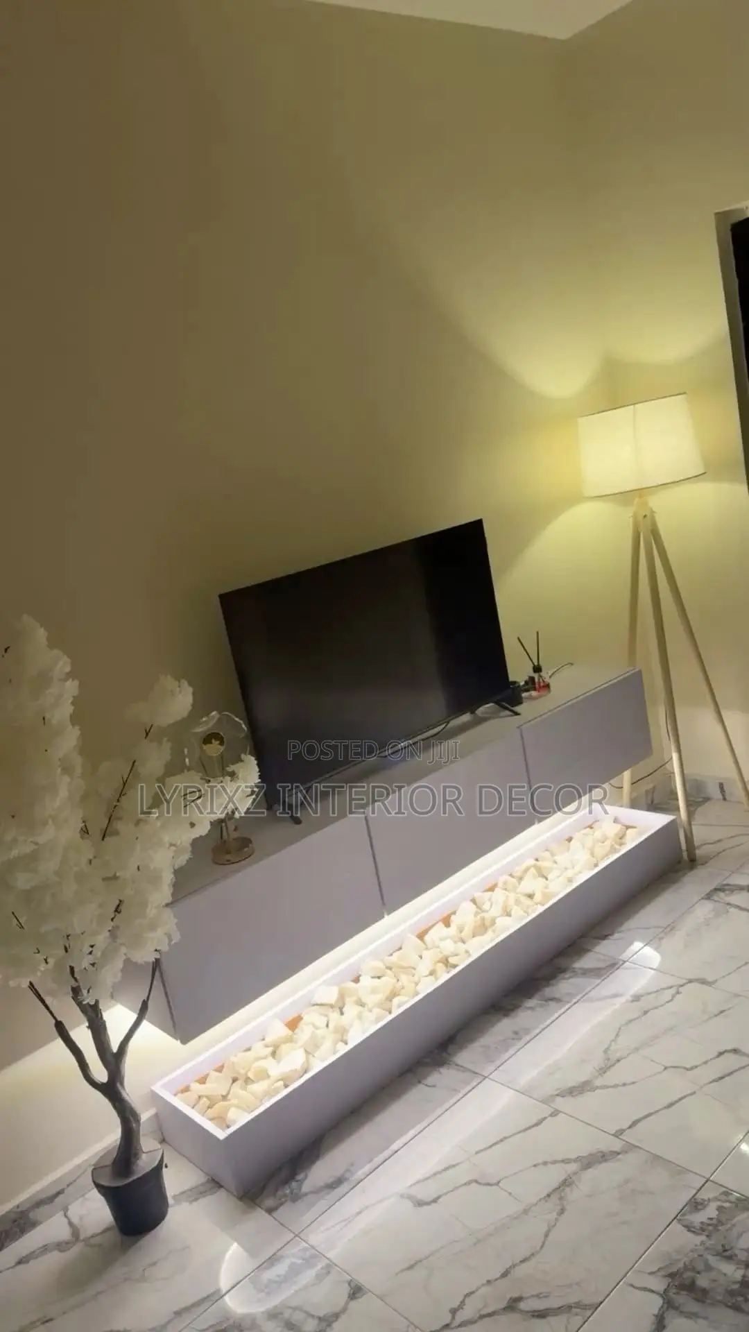 TV Unit and Stand