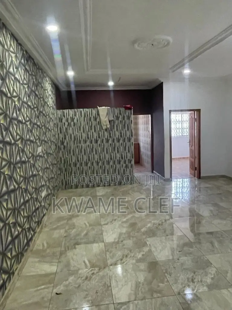2bdrm Apartment in Diamond Estate, Ga South Municipal for rent