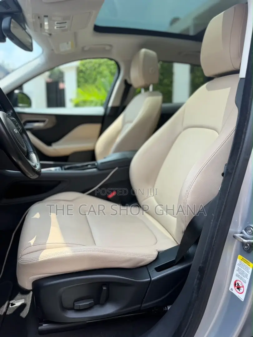 Jaguar F-Pace 35t Premium 2017 Silver