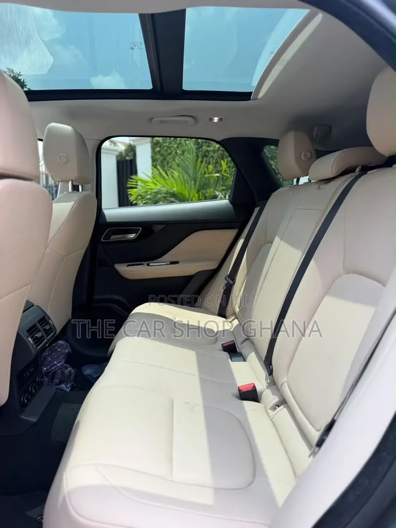 Jaguar F-Pace 35t Premium 2017 Silver