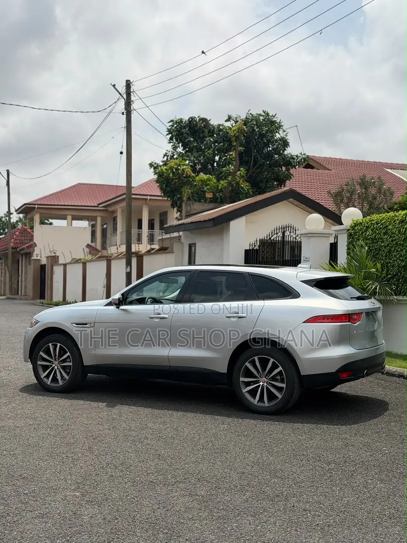 Jaguar F-Pace 35t Premium 2017 Silver