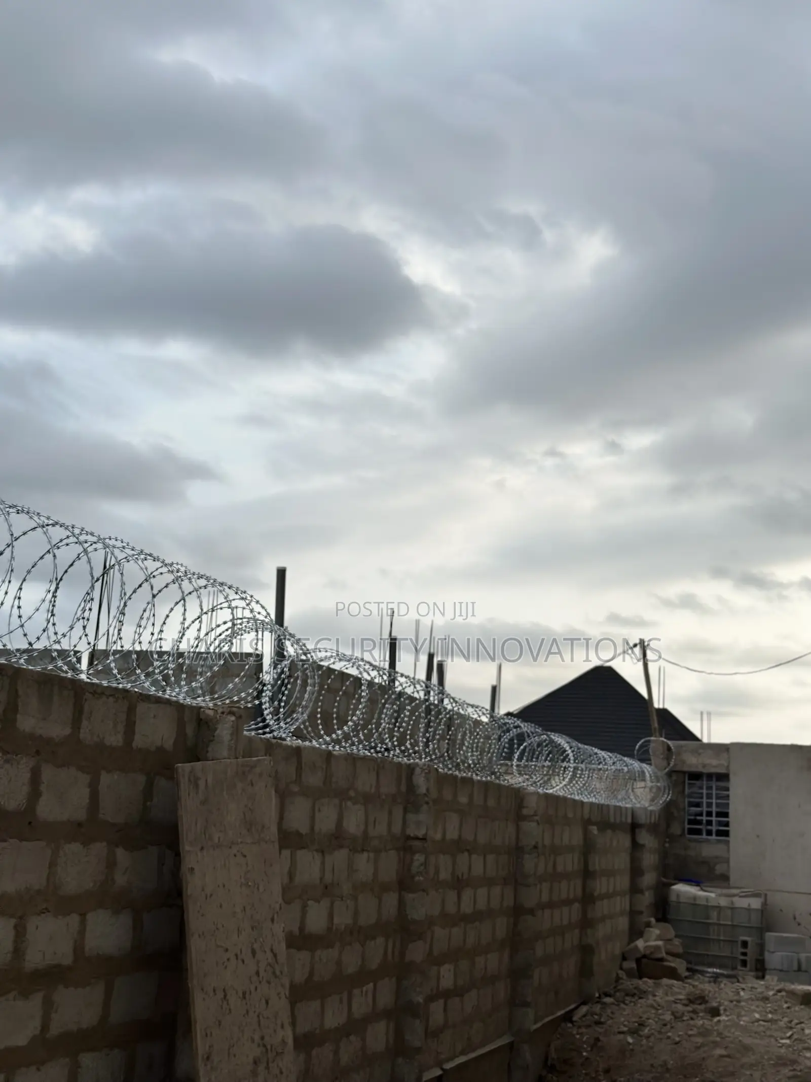Professional Razor Wire Fence Installations With Warranty