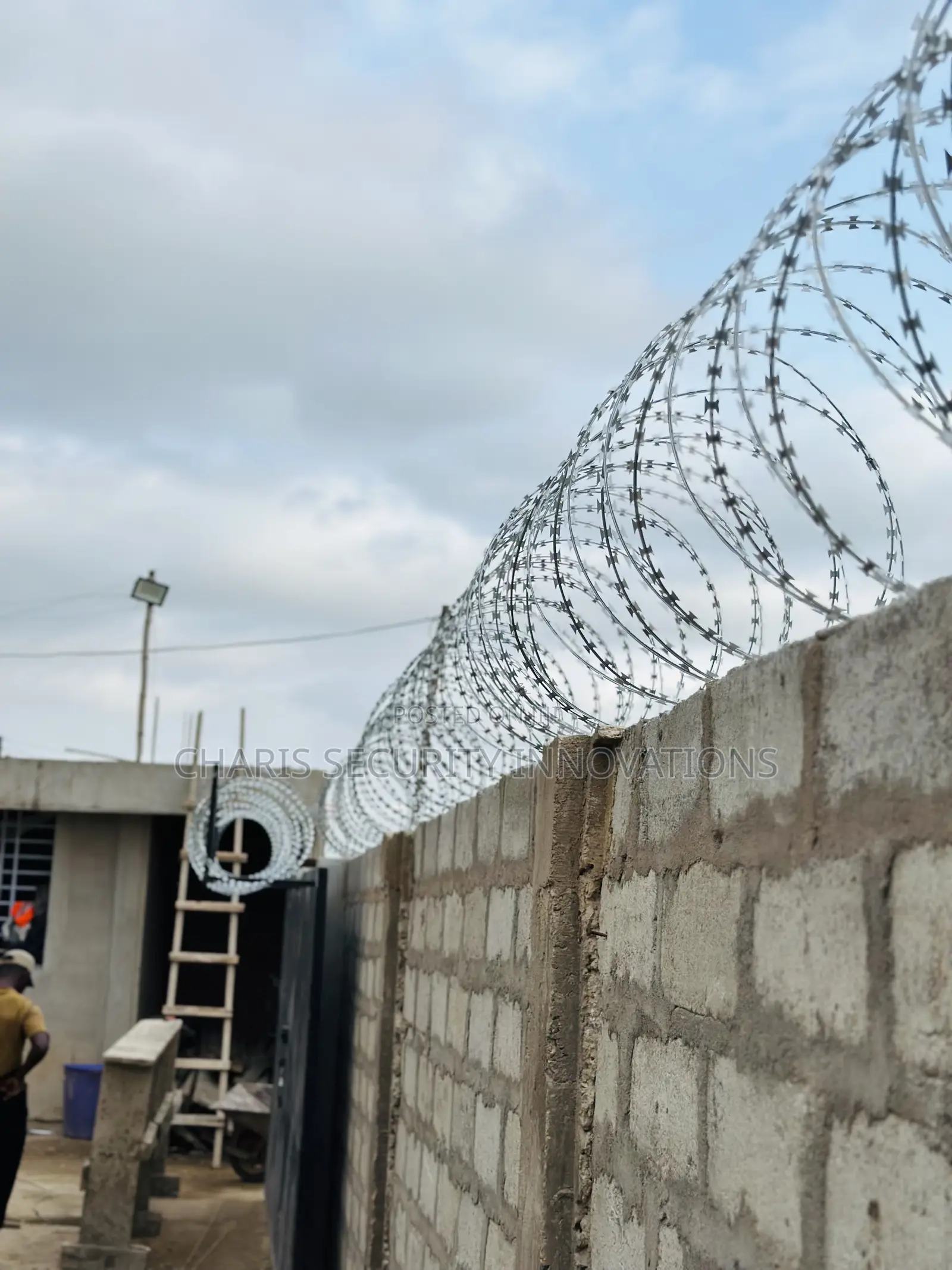 Professional Razor Wire Fence Installations With Warranty