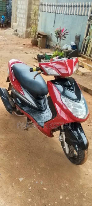 Yamaha Majesty 2020 Red