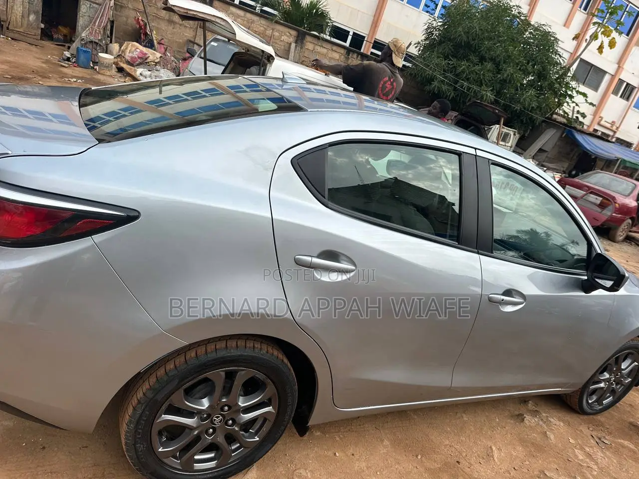 Toyota Yaris LE Sedan 4dr 2019 Gray