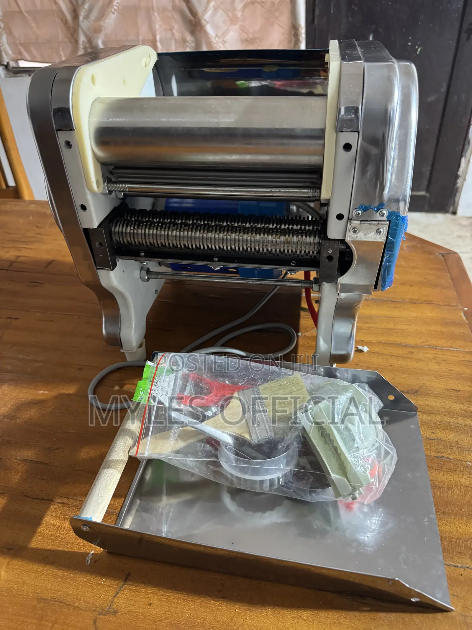 Neatly Used Automatic Dough Sheeter With Box and All Accessories