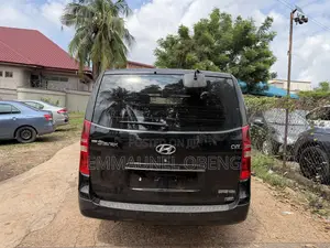 Hyundai Starex 2014 Black