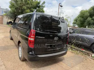 Hyundai Starex 2014 Black