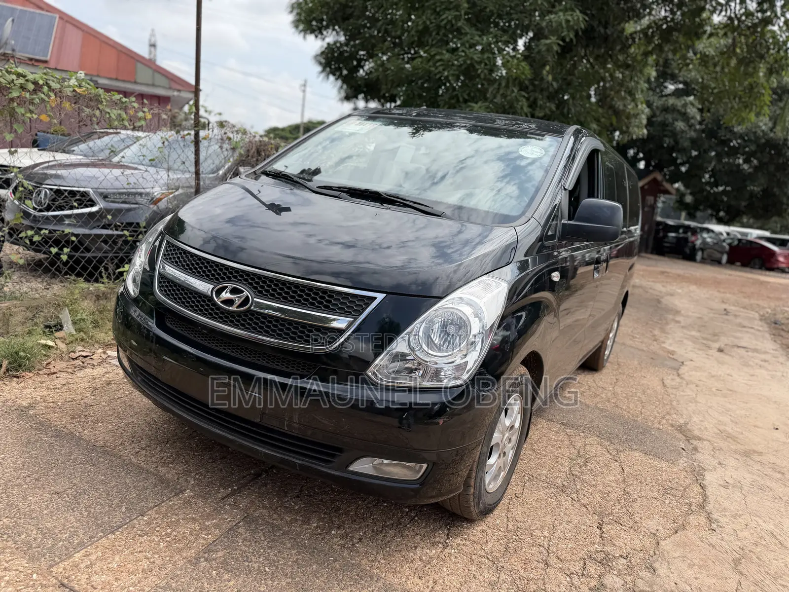 Hyundai Starex 2014 Black