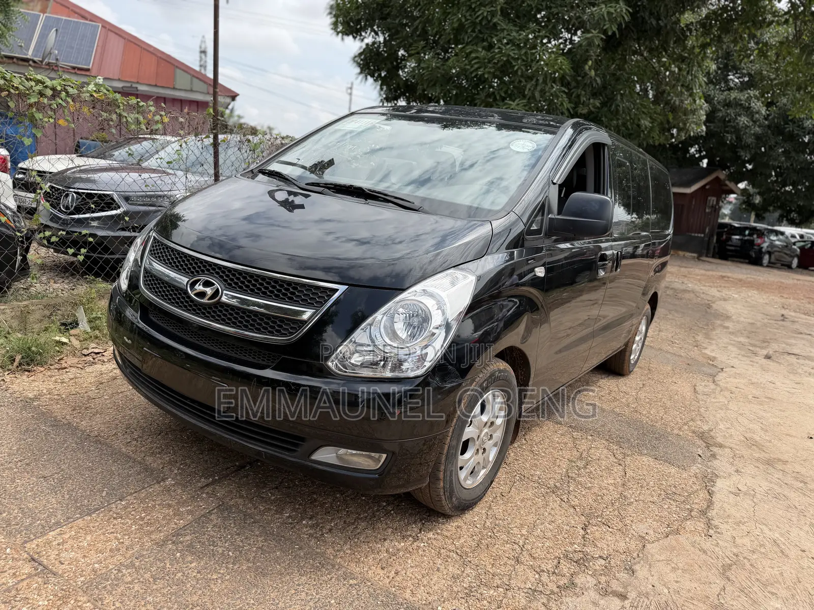Hyundai Starex 2014 Black