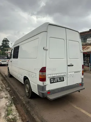 Mercedes-Benz Sprinter 2005 White