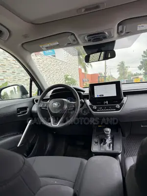 Toyota Corolla Cross XLE 2026 Burgundy