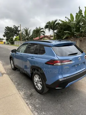 Toyota Corolla Cross XLE 2026 Burgundy