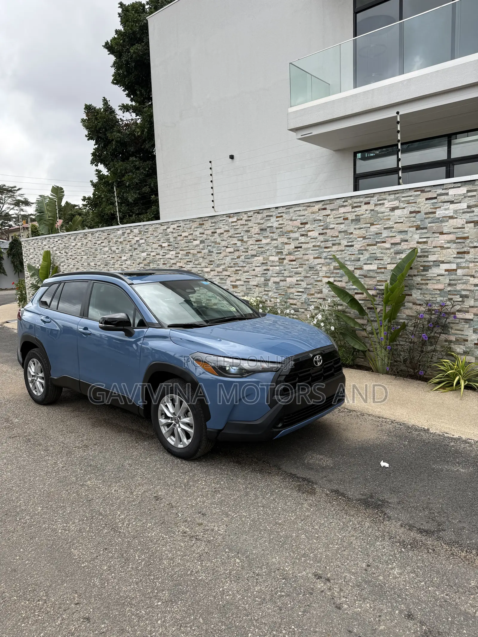 Toyota Corolla Cross XLE 2026 Burgundy