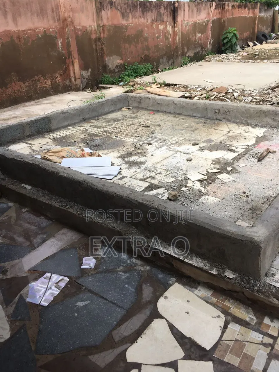 Space by Road Side for Rent