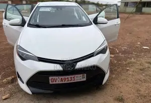 Toyota Corolla 2017 White