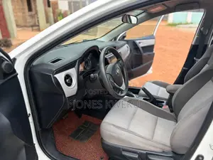 Toyota Corolla 2017 White