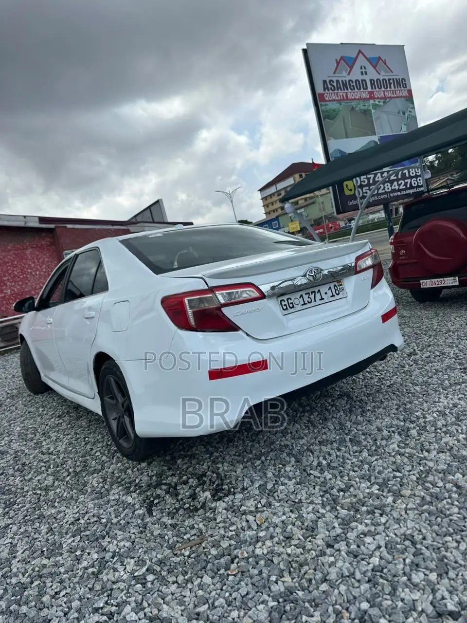 Toyota Camry SE 4dr Sedan (2.5L 4cyl 6A) 2013 White