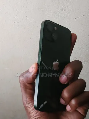 Apple iPhone 13 256 GB Green