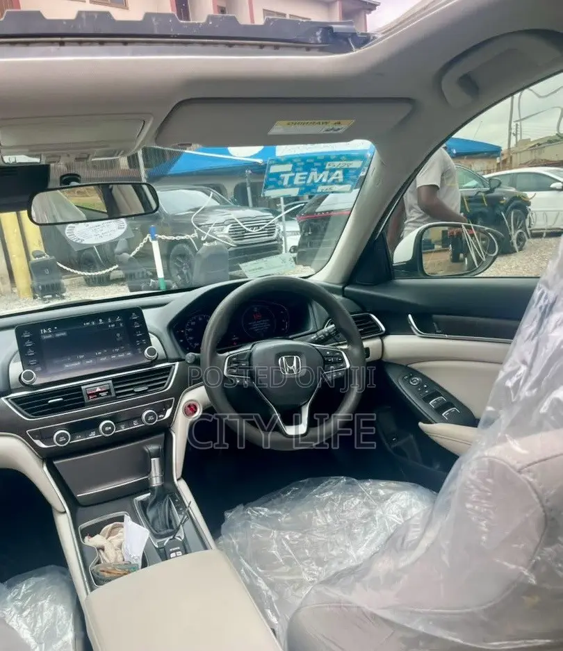 Honda Accord EX-L (1.5L 4cyl Turbo CVT) 2019 White