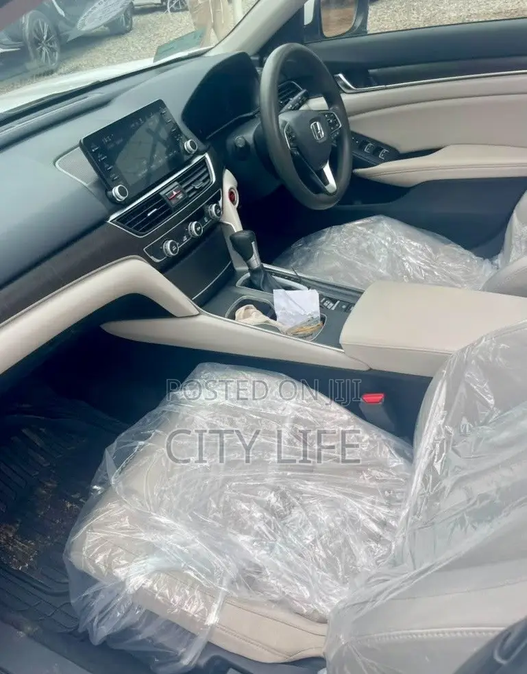 Honda Accord EX-L (1.5L 4cyl Turbo CVT) 2019 White