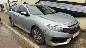 Honda Civic Touring Sedan 2018 Silver